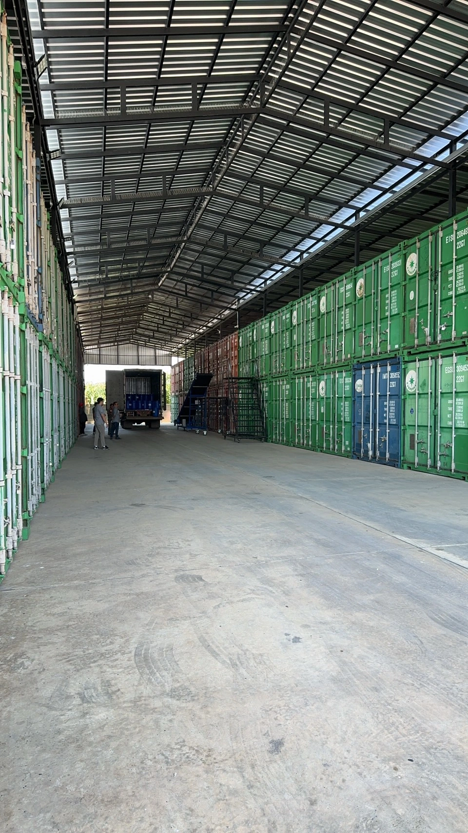เช่าที่เก็บของในร่ม ตู้คอนเทนเนอร์ให้เช่า Thai2Storage